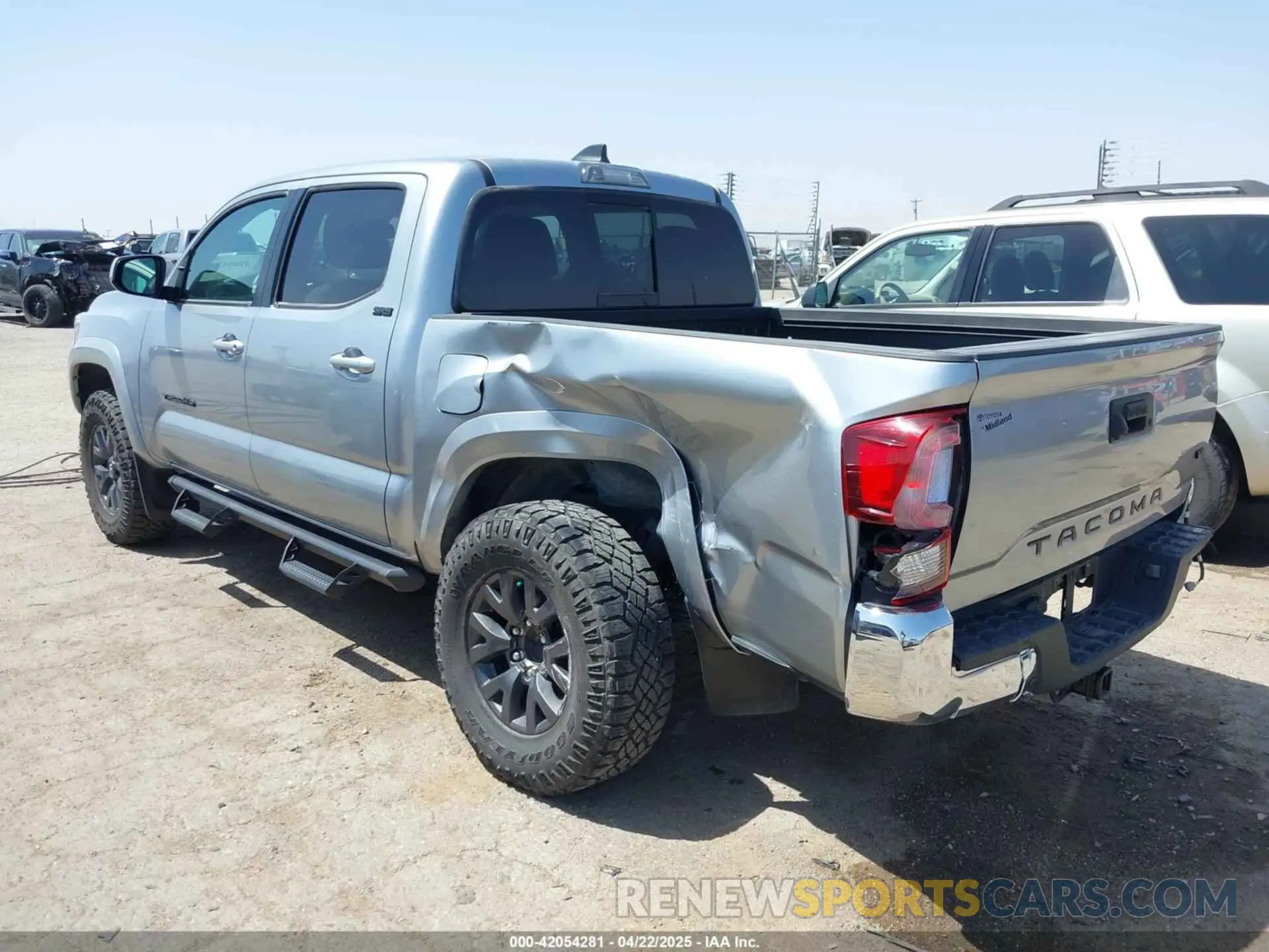 3 Photograph of a damaged car 3TMAZ5CN3PM207519 TOYOTA TACOMA 2023