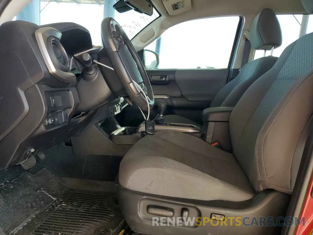 7 Фотография поврежденного автомобиля 3TMAZ5CN5PM203214 TOYOTA TACOMA 2023