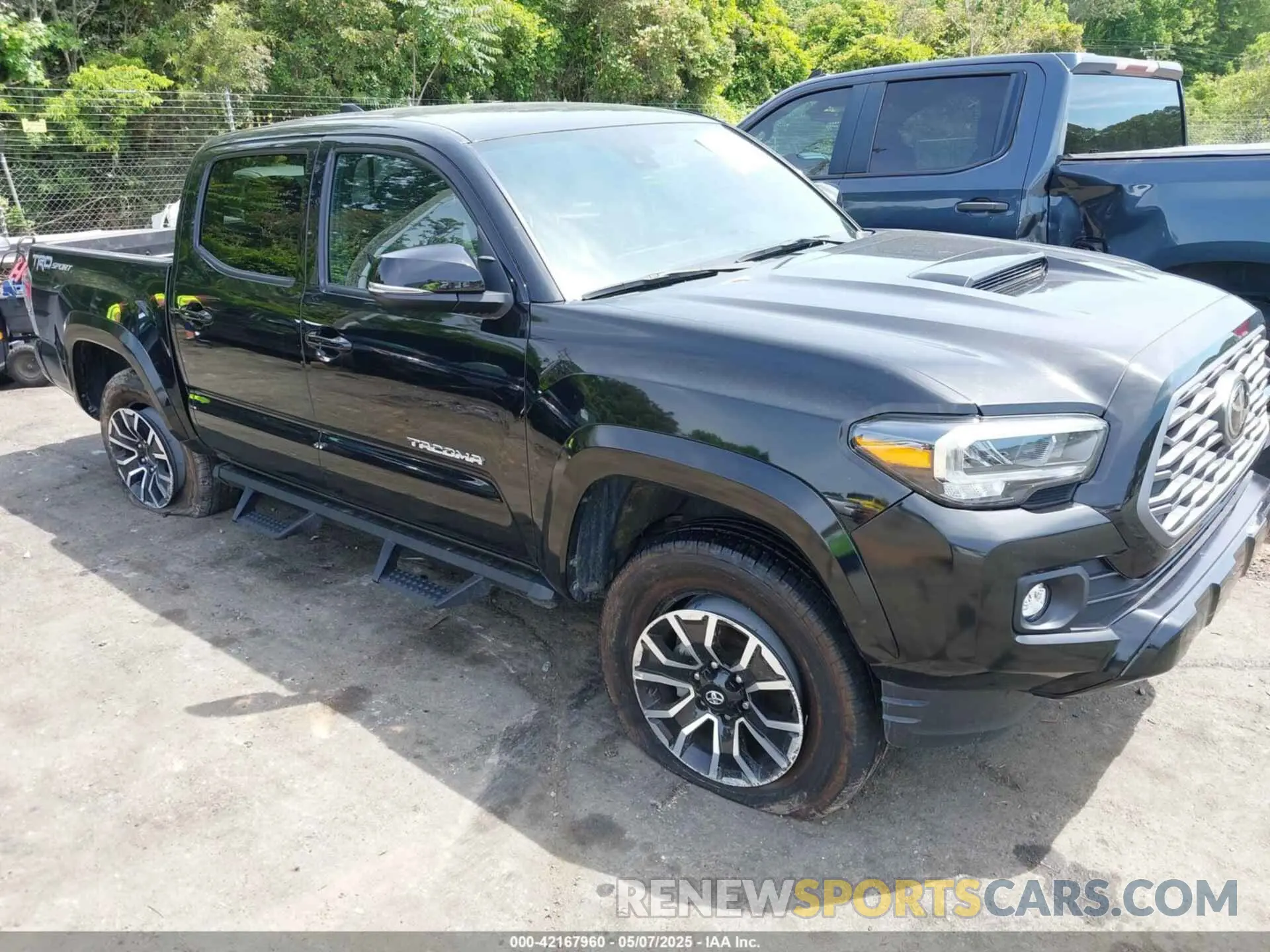 1 Photograph of a damaged car 3TMAZ5CN6PM197987 TOYOTA TACOMA 2023