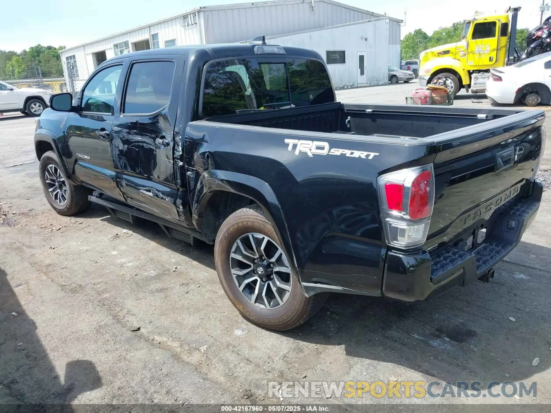 3 Photograph of a damaged car 3TMAZ5CN6PM197987 TOYOTA TACOMA 2023