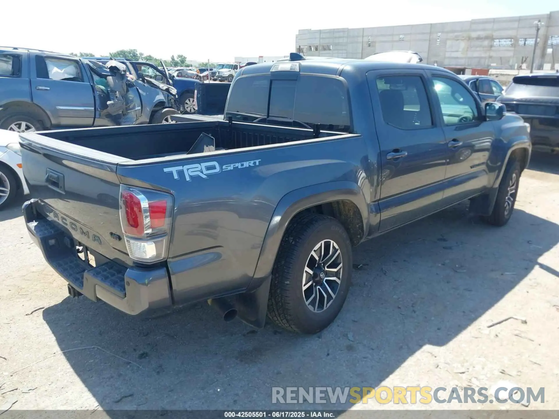 4 Photograph of a damaged car 3TMAZ5CN7PM216238 TOYOTA TACOMA 2023
