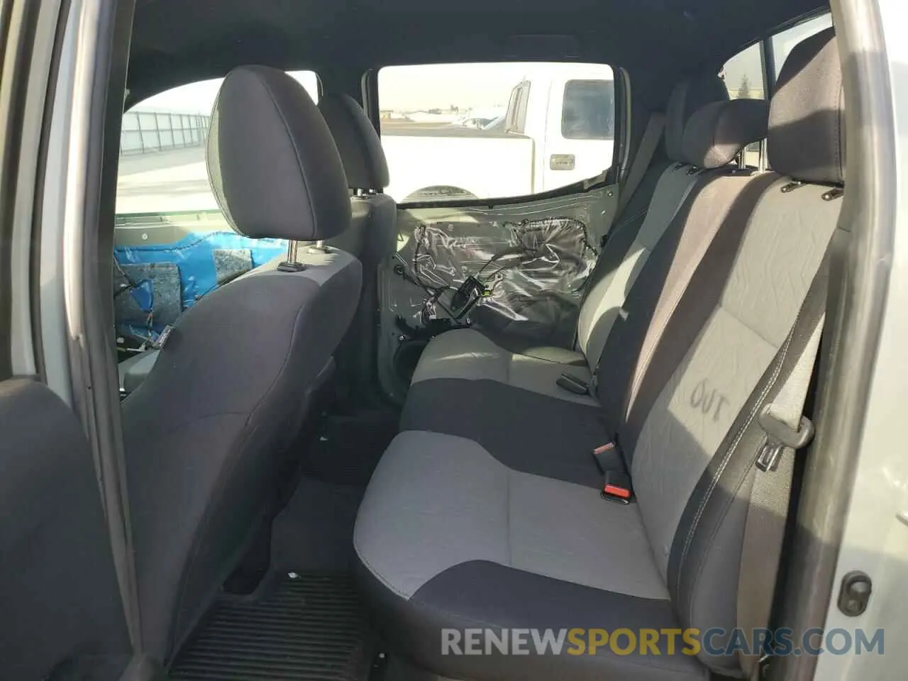 10 Фотография поврежденного автомобиля 3TMAZ5CN8PM208875 TOYOTA TACOMA 2023