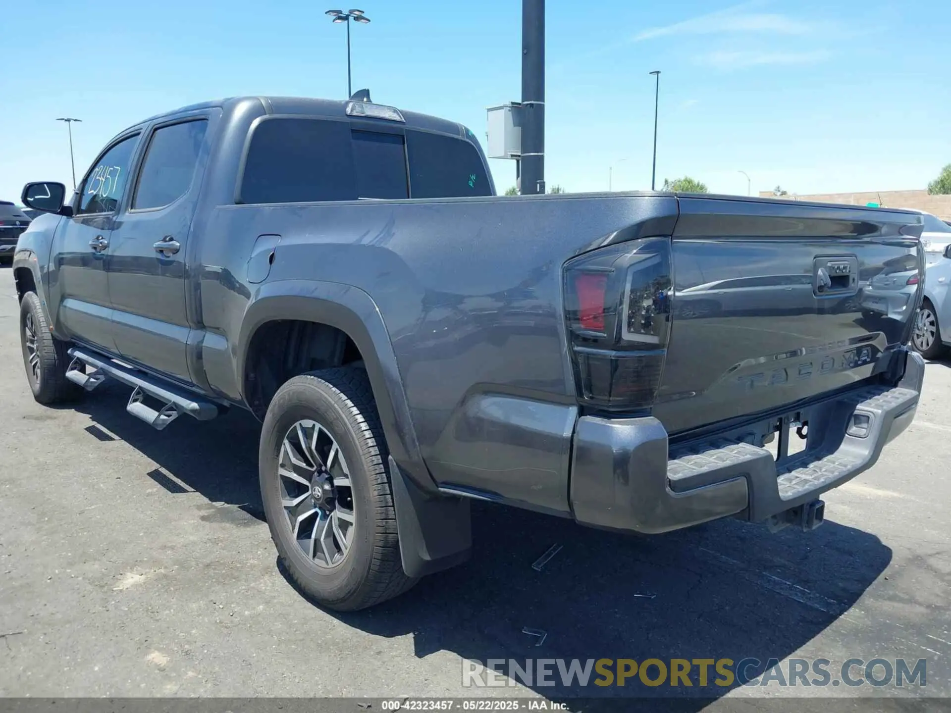 3 Фотография поврежденного автомобиля 3TMBZ5DN6PM038566 TOYOTA TACOMA 2023