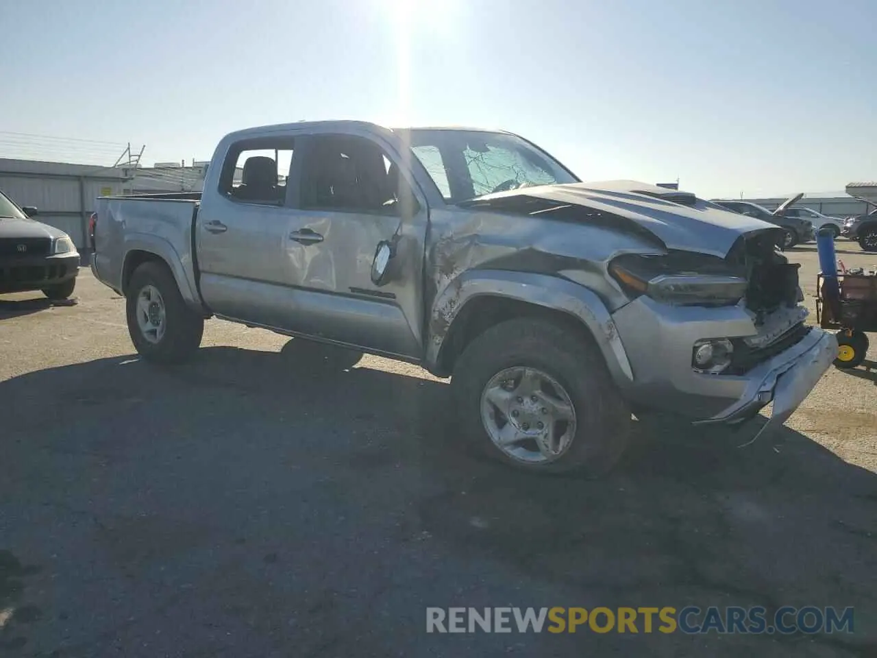 4 Фотография поврежденного автомобиля 3TMCZ5AN0PM538974 TOYOTA TACOMA 2023