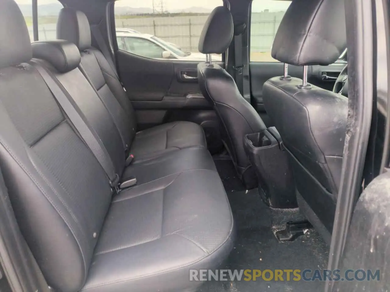 10 Фотография поврежденного автомобиля 3TMCZ5AN0PM598690 TOYOTA TACOMA 2023