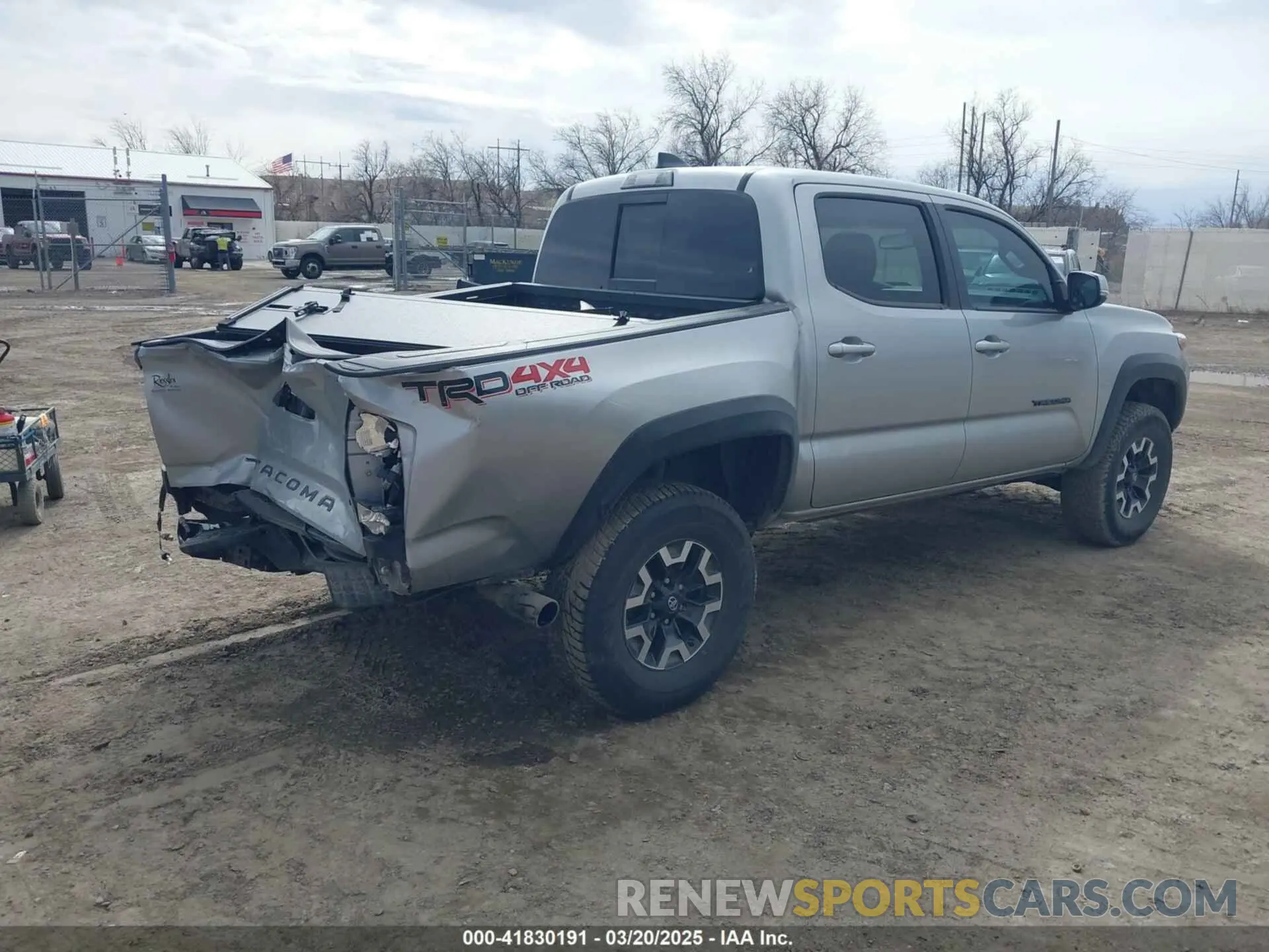 4 Фотография поврежденного автомобиля 3TMCZ5AN0PM609672 TOYOTA TACOMA 2023