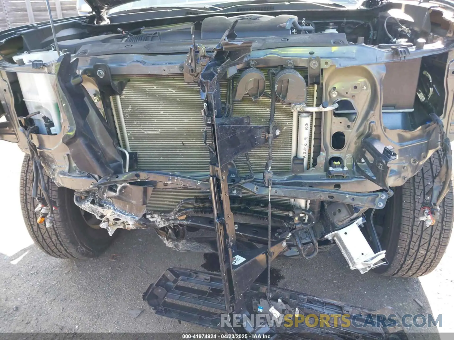 18 Фотография поврежденного автомобиля 3TMCZ5AN0PM614127 TOYOTA TACOMA 2023