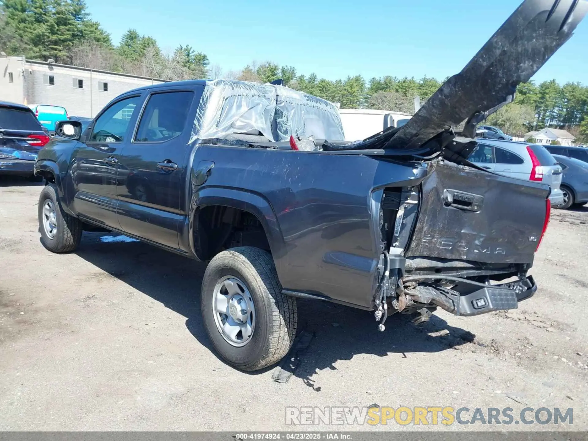 3 Фотография поврежденного автомобиля 3TMCZ5AN0PM614127 TOYOTA TACOMA 2023