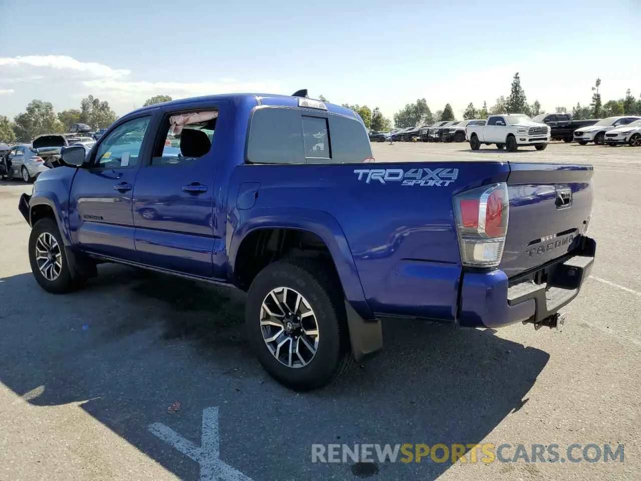 2 Фотография поврежденного автомобиля 3TMCZ5AN0PM626004 TOYOTA TACOMA 2023