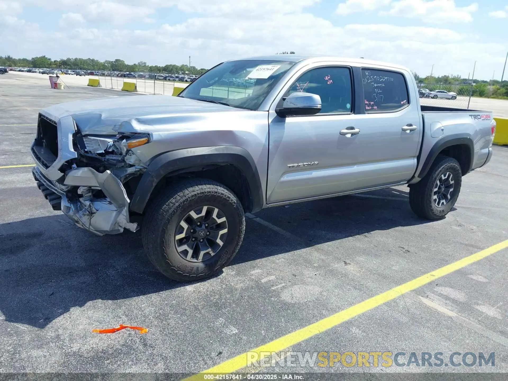 2 Фотография поврежденного автомобиля 3TMCZ5AN0PM627654 TOYOTA TACOMA 2023