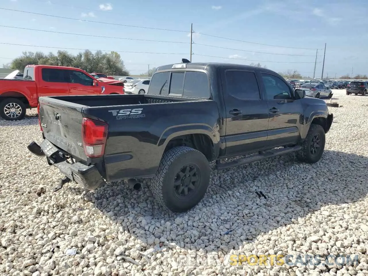 3 Фотография поврежденного автомобиля 3TMCZ5AN0PM635382 TOYOTA TACOMA 2023