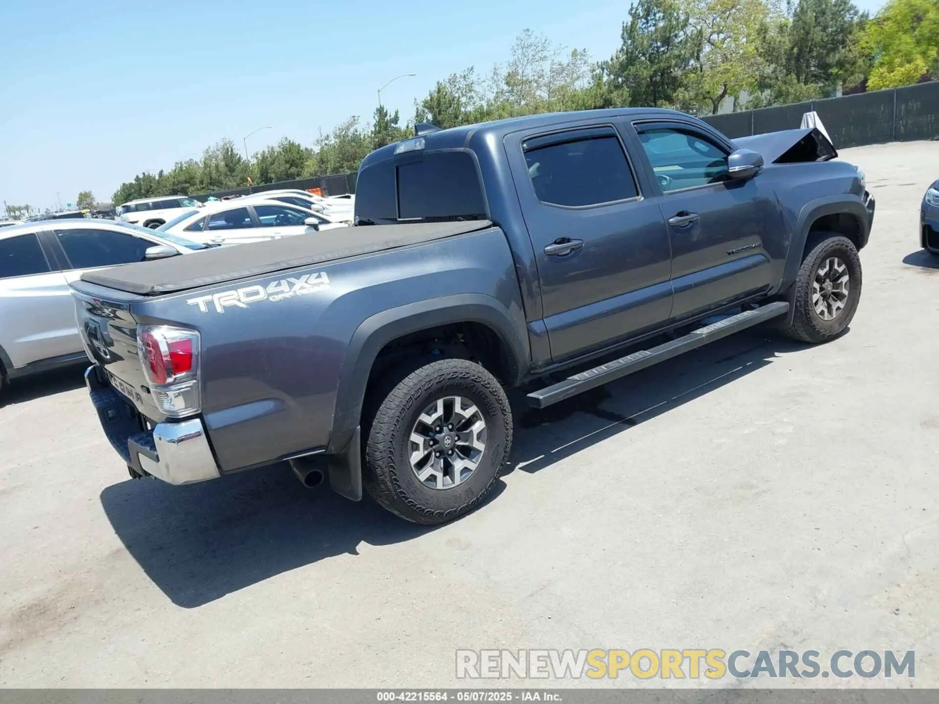 4 Photograph of a damaged car 3TMCZ5AN0PM637083 TOYOTA TACOMA 2023