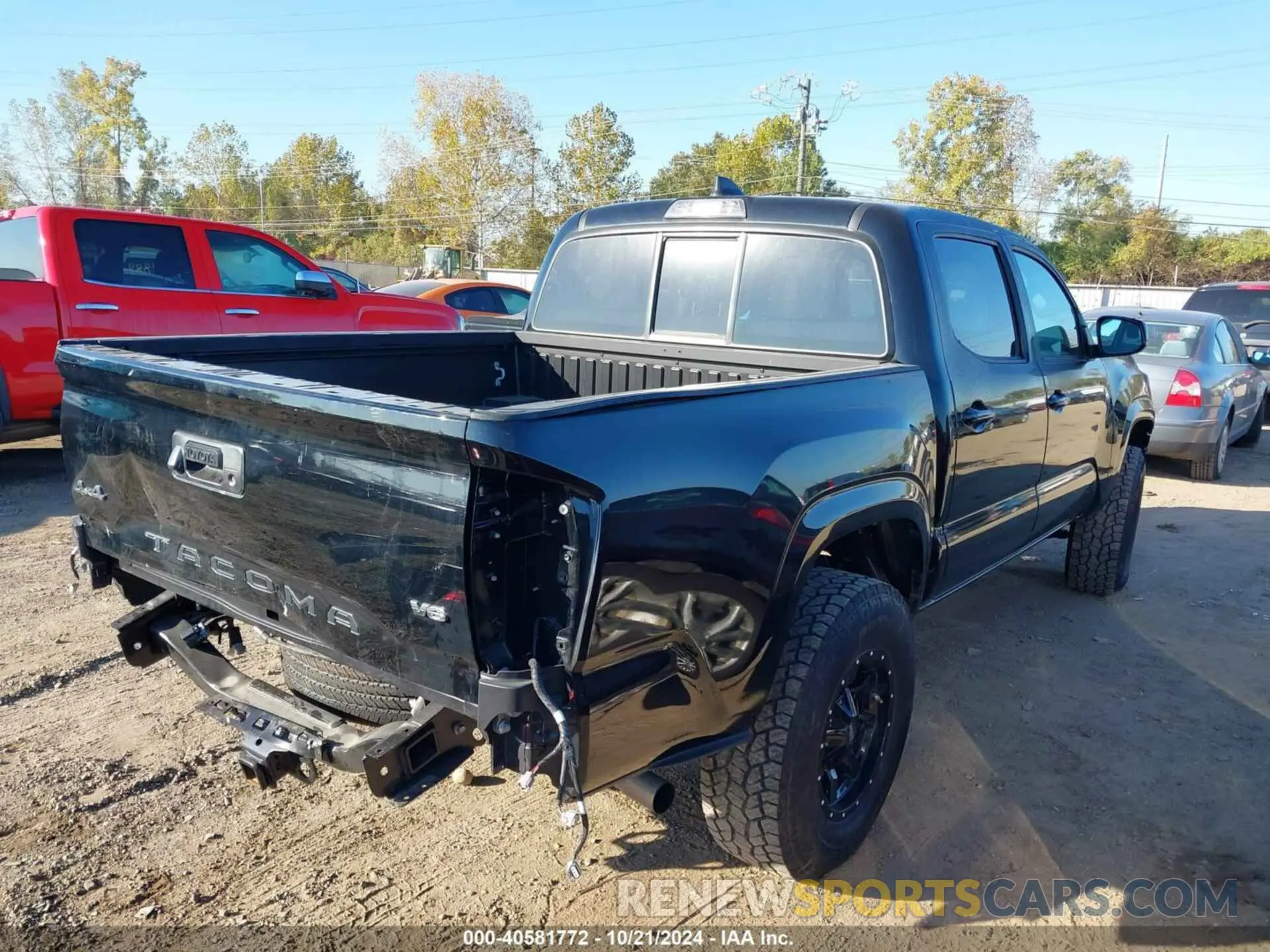 4 Фотография поврежденного автомобиля 3TMCZ5AN0PM638489 TOYOTA TACOMA 2023