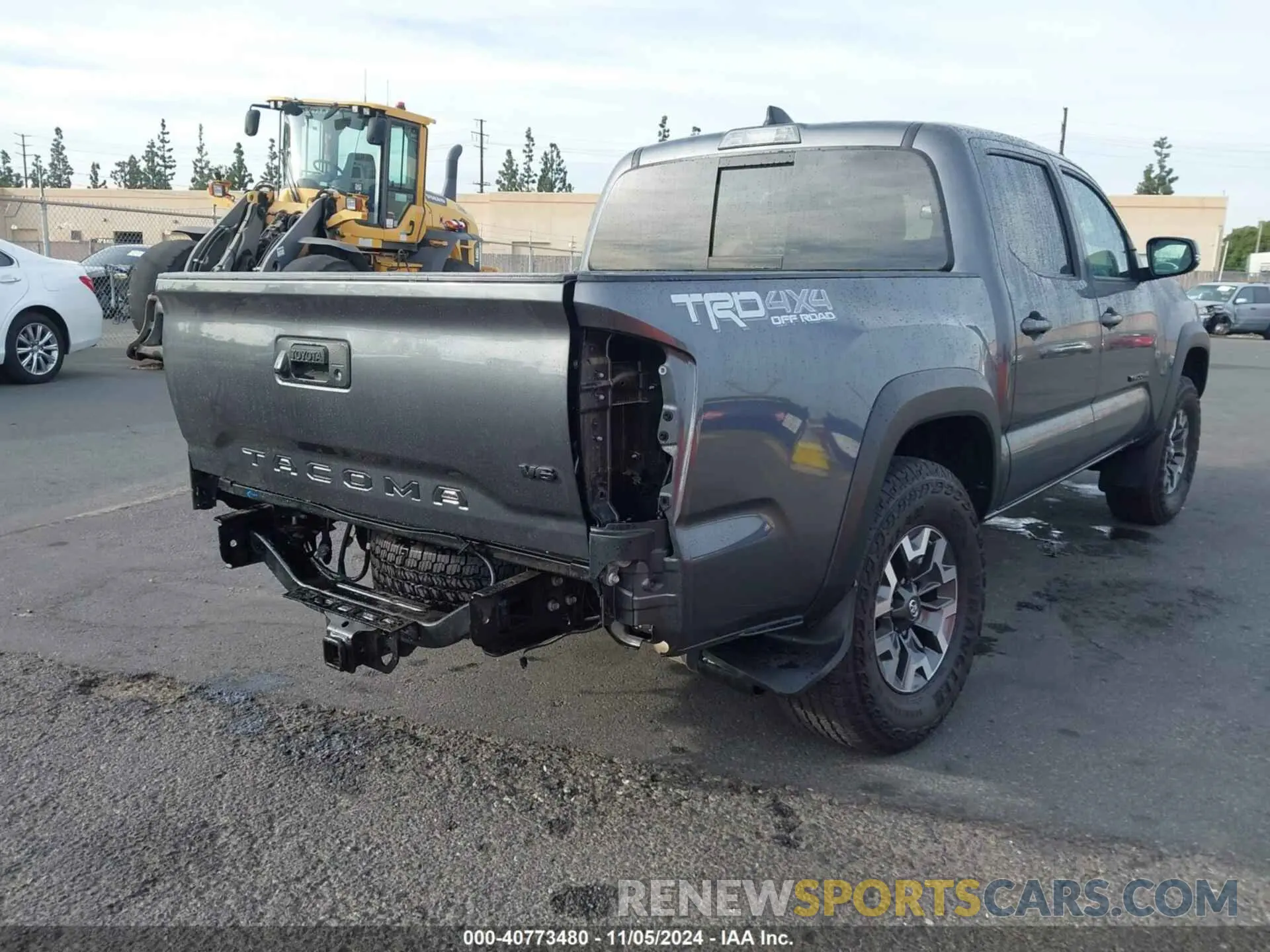 4 Фотография поврежденного автомобиля 3TMCZ5AN1PM582336 TOYOTA TACOMA 2023
