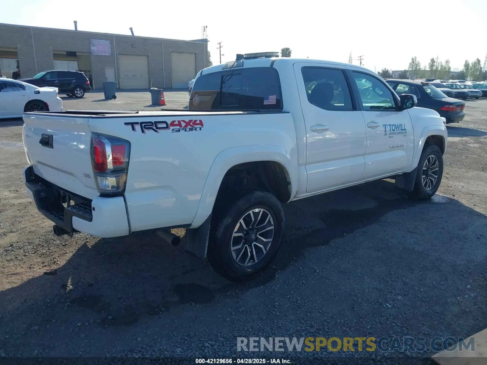 4 Photograph of a damaged car 3TMCZ5AN1PM631292 TOYOTA TACOMA 2023