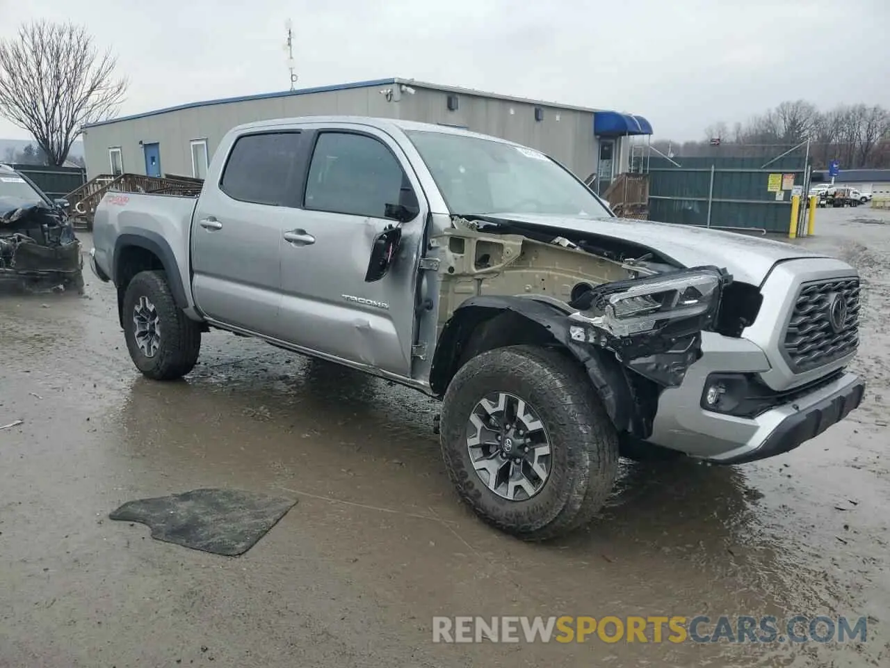 4 Фотография поврежденного автомобиля 3TMCZ5AN1PM640476 TOYOTA TACOMA 2023