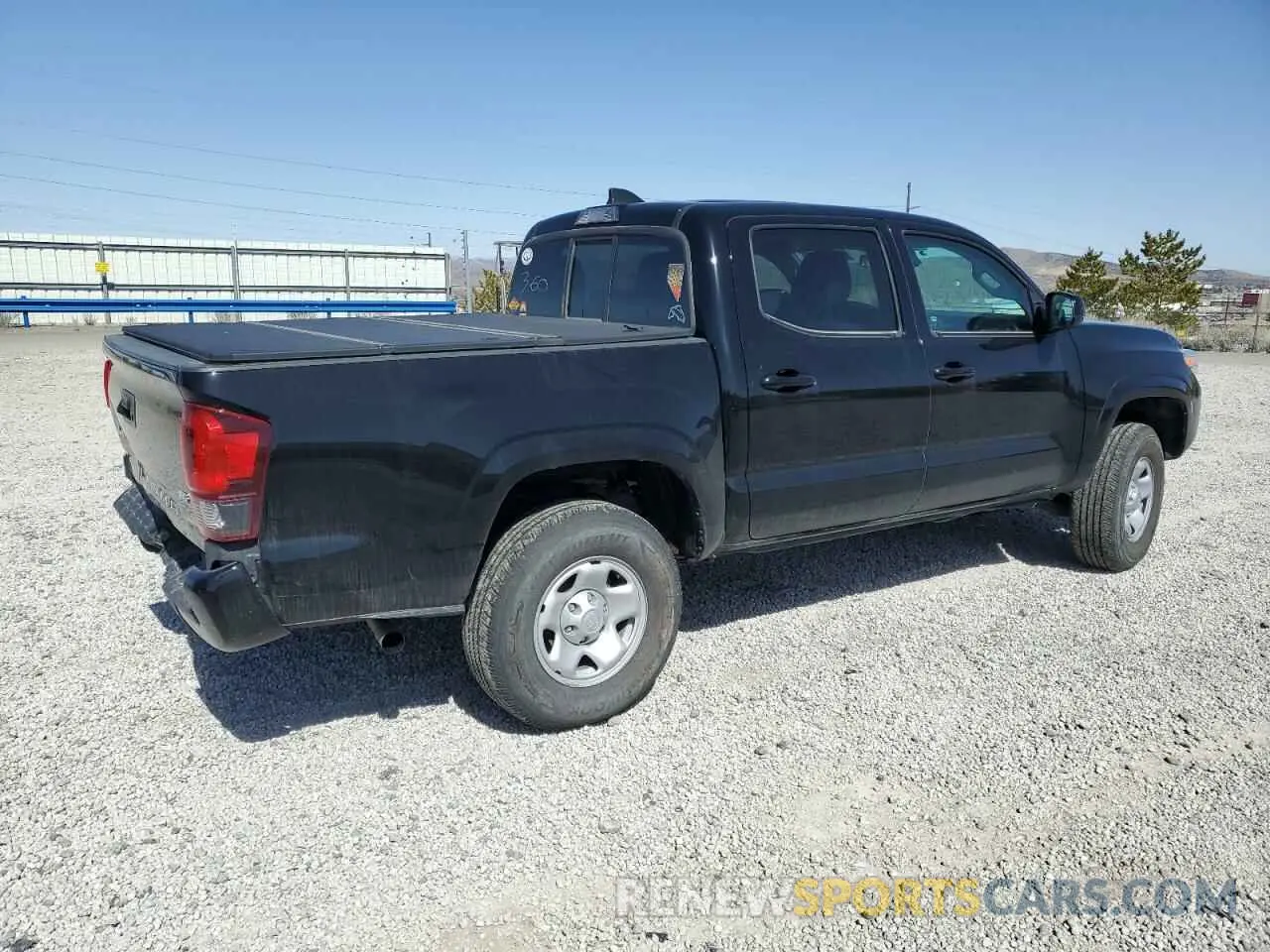 3 Фотография поврежденного автомобиля 3TMCZ5AN1PM643457 TOYOTA TACOMA 2023