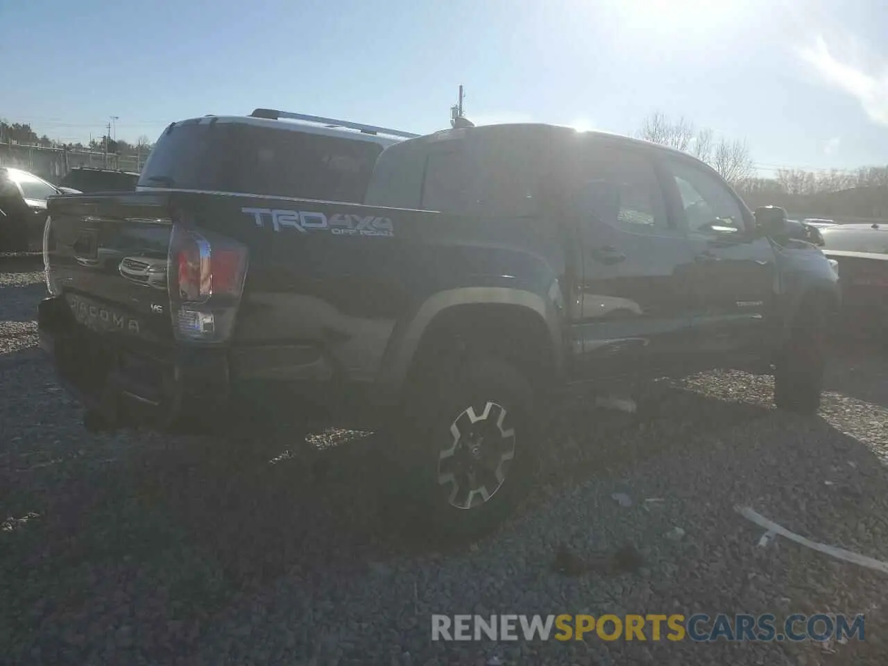 3 Фотография поврежденного автомобиля 3TMCZ5AN2PM536188 TOYOTA TACOMA 2023
