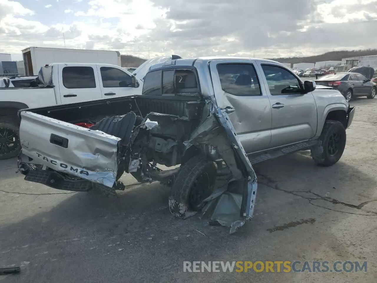 3 Фотография поврежденного автомобиля 3TMCZ5AN2PM543254 TOYOTA TACOMA 2023