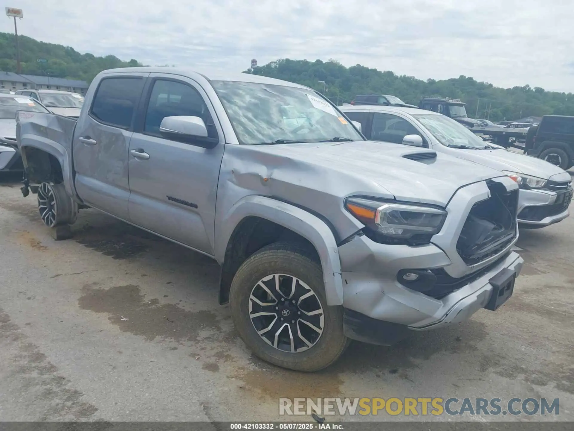 1 Фотография поврежденного автомобиля 3TMCZ5AN2PM553895 TOYOTA TACOMA 2023