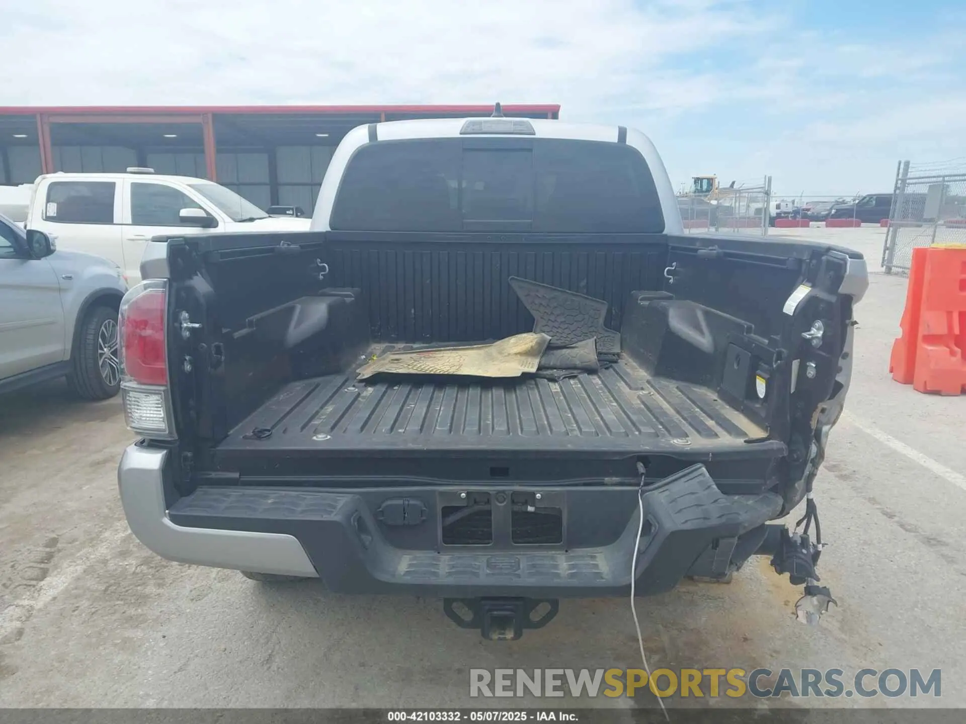 16 Фотография поврежденного автомобиля 3TMCZ5AN2PM553895 TOYOTA TACOMA 2023