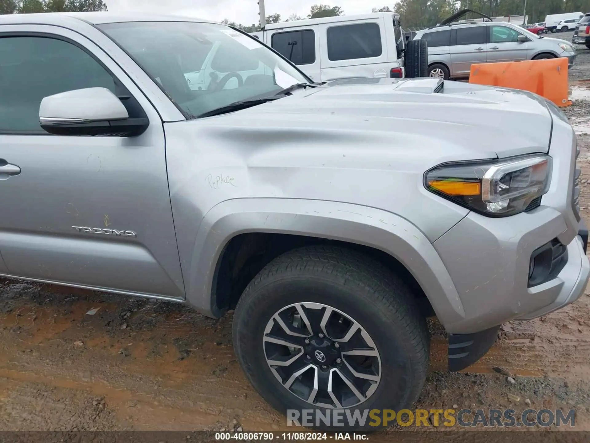 18 Photograph of a damaged car 3TMCZ5AN2PM562841 TOYOTA TACOMA 2023
