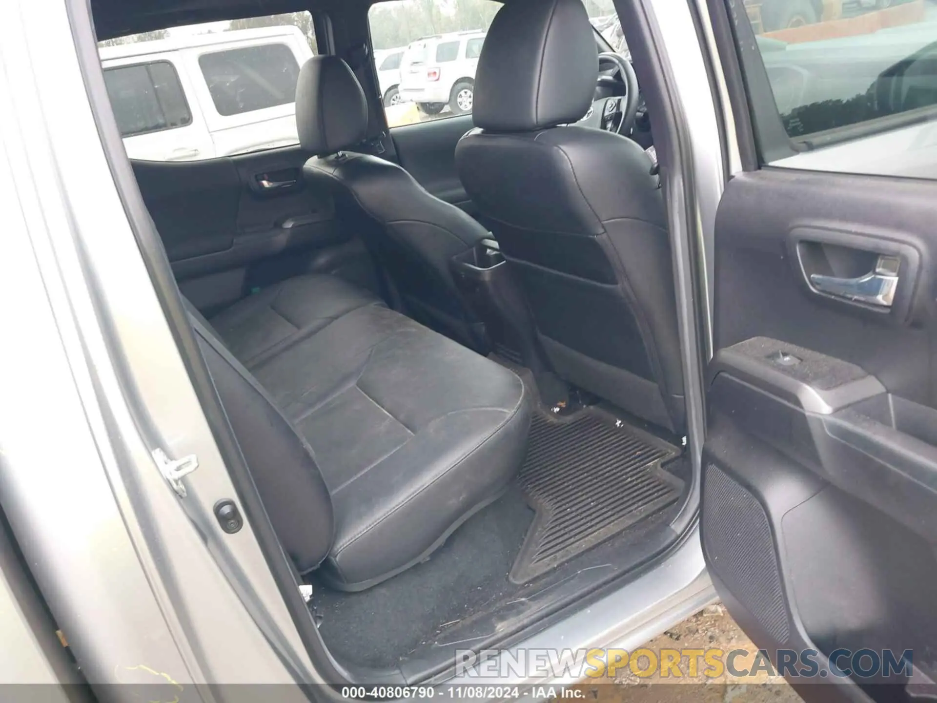 8 Photograph of a damaged car 3TMCZ5AN2PM562841 TOYOTA TACOMA 2023