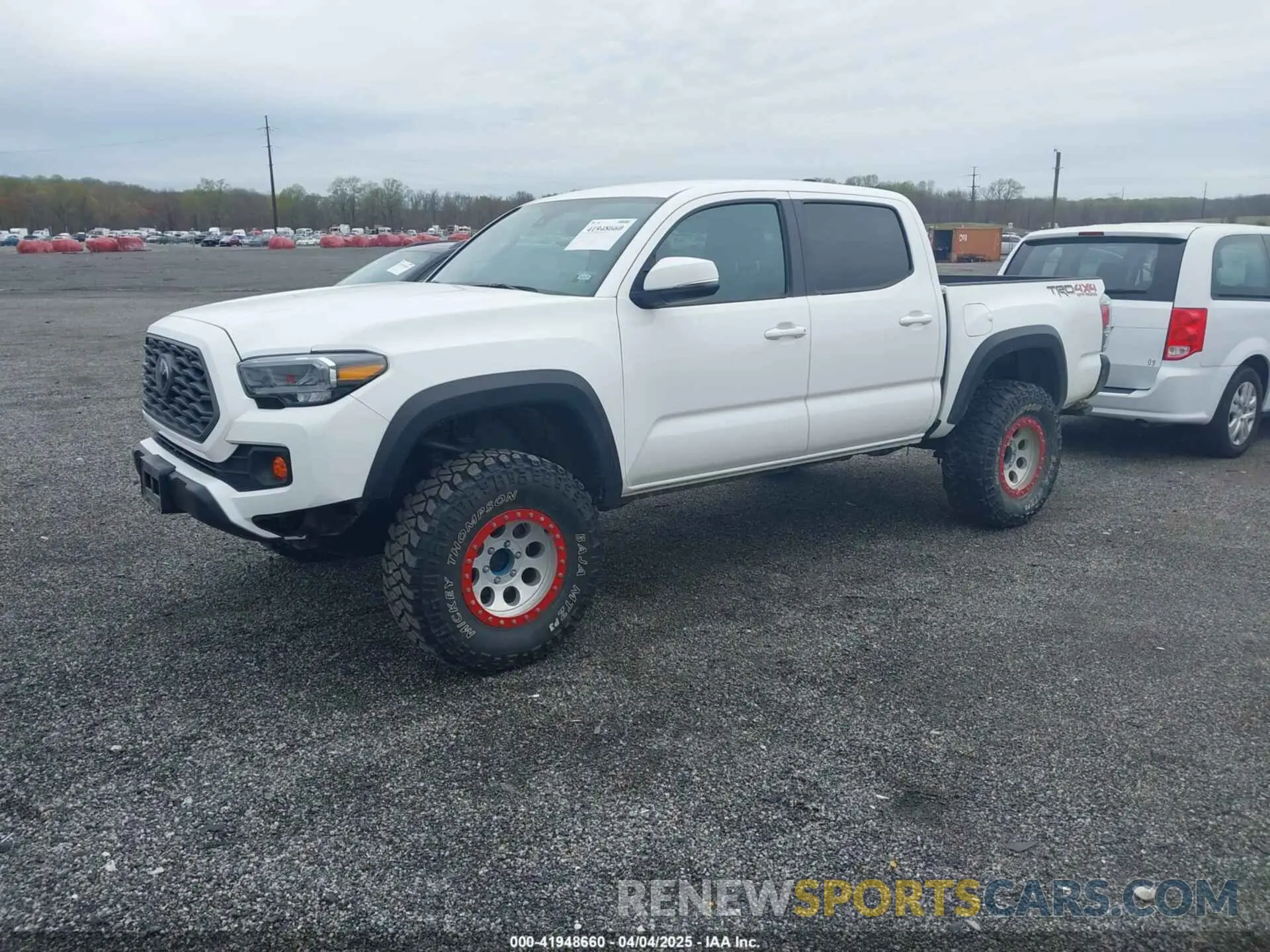 2 Фотография поврежденного автомобиля 3TMCZ5AN2PM641846 TOYOTA TACOMA 2023