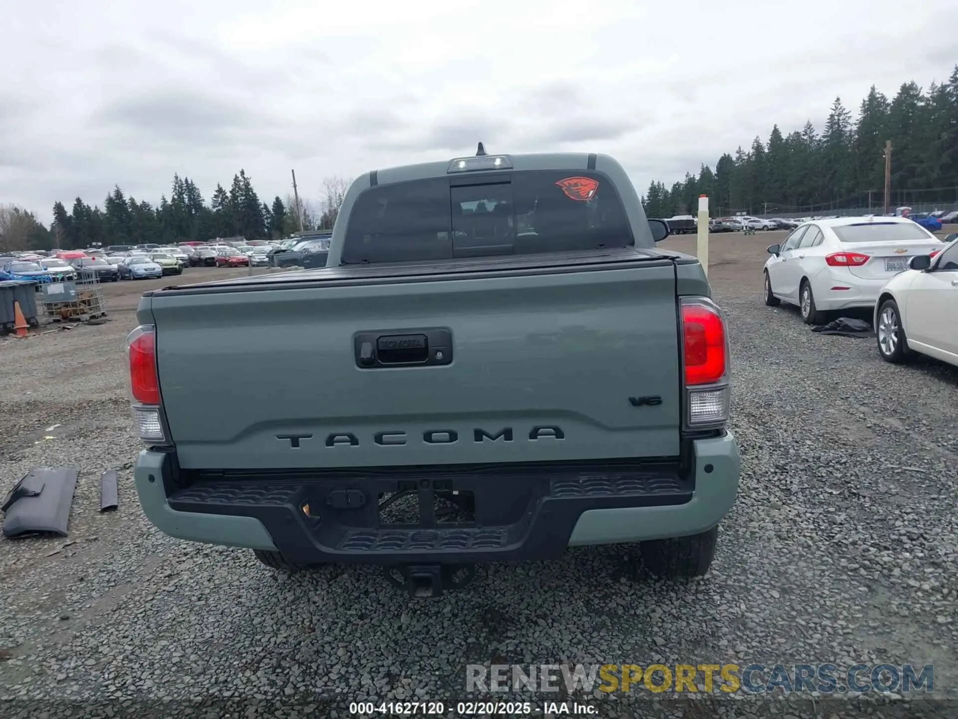 17 Фотография поврежденного автомобиля 3TMCZ5AN3PM621797 TOYOTA TACOMA 2023