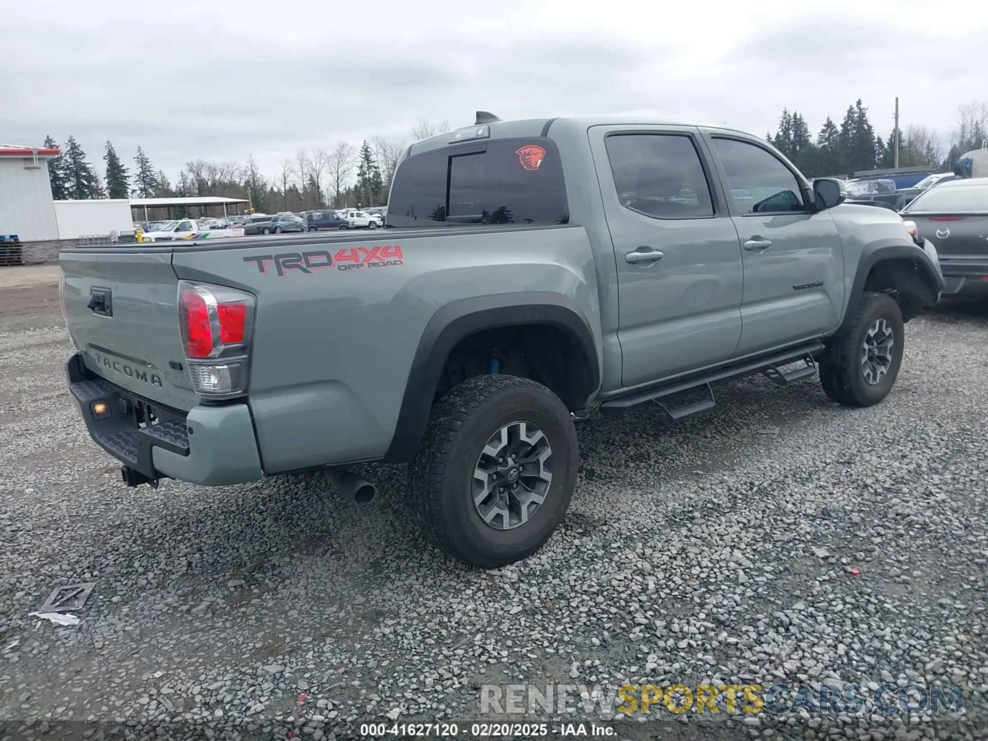 4 Фотография поврежденного автомобиля 3TMCZ5AN3PM621797 TOYOTA TACOMA 2023
