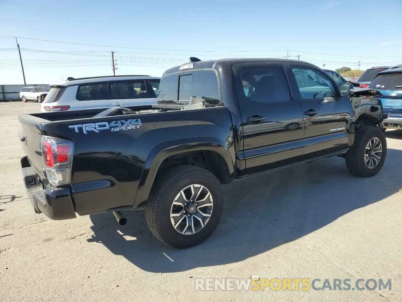 3 Фотография поврежденного автомобиля 3TMCZ5AN3PM645453 TOYOTA TACOMA 2023