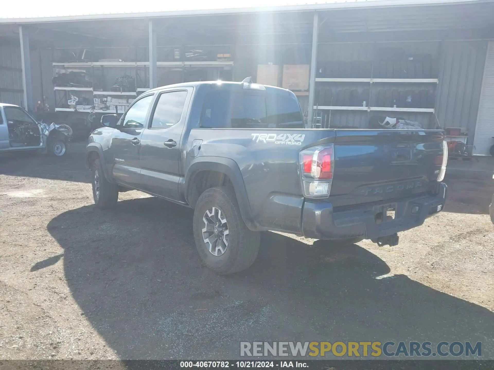 3 Фотография поврежденного автомобиля 3TMCZ5AN4PM541554 TOYOTA TACOMA 2023