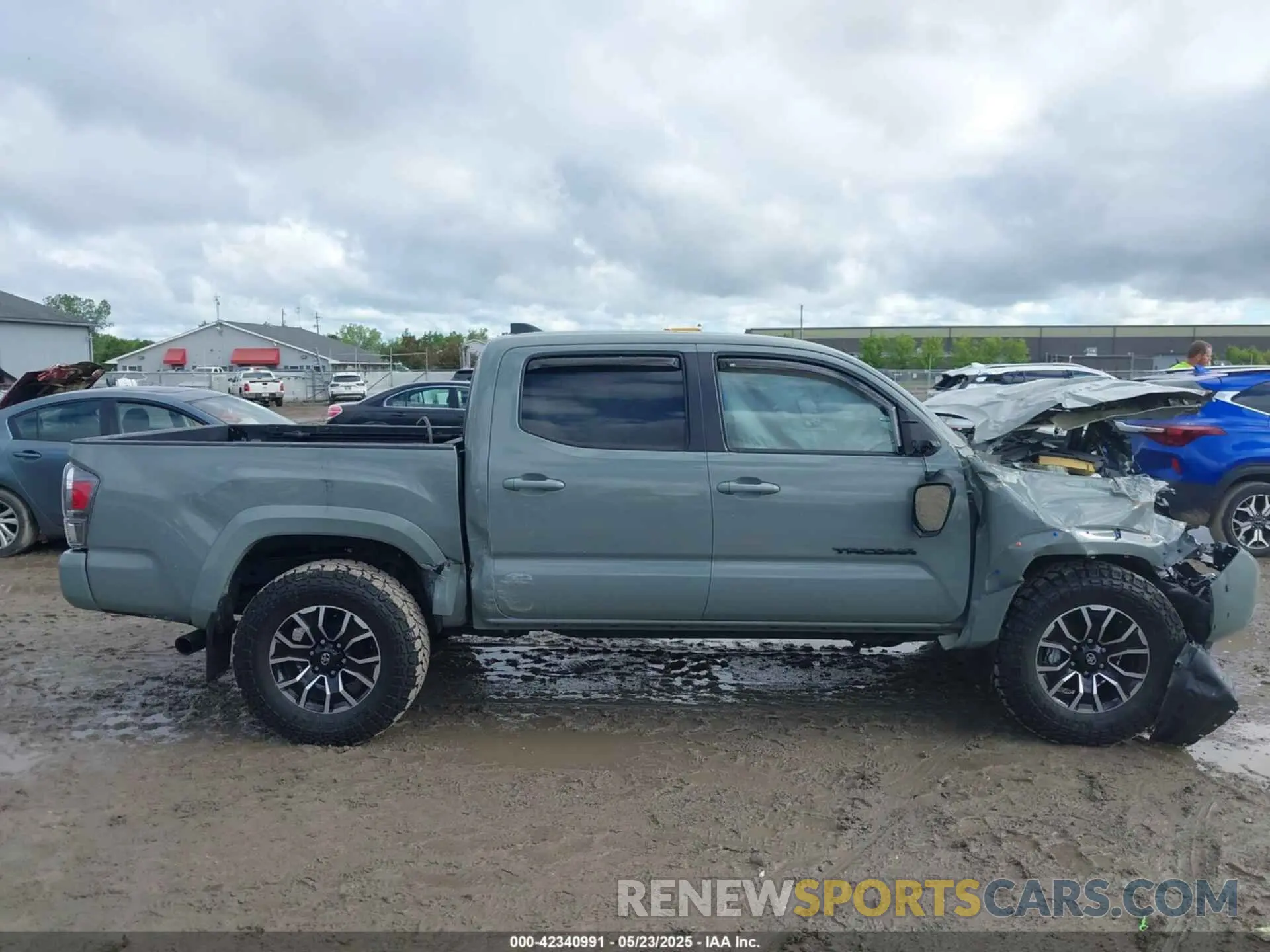 12 Фотография поврежденного автомобиля 3TMCZ5AN4PM621632 TOYOTA TACOMA 2023