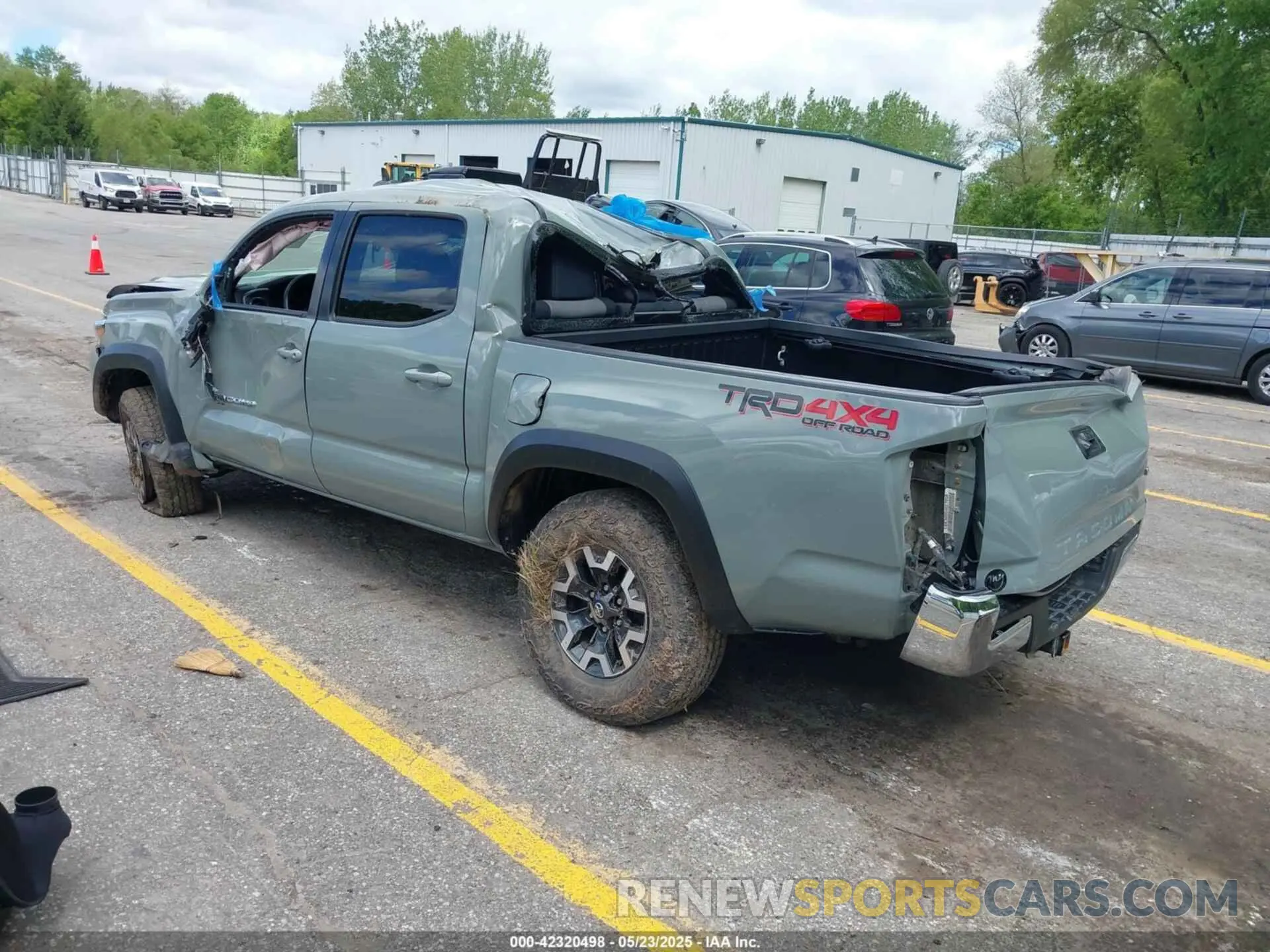 3 Фотография поврежденного автомобиля 3TMCZ5AN5PM541627 TOYOTA TACOMA 2023