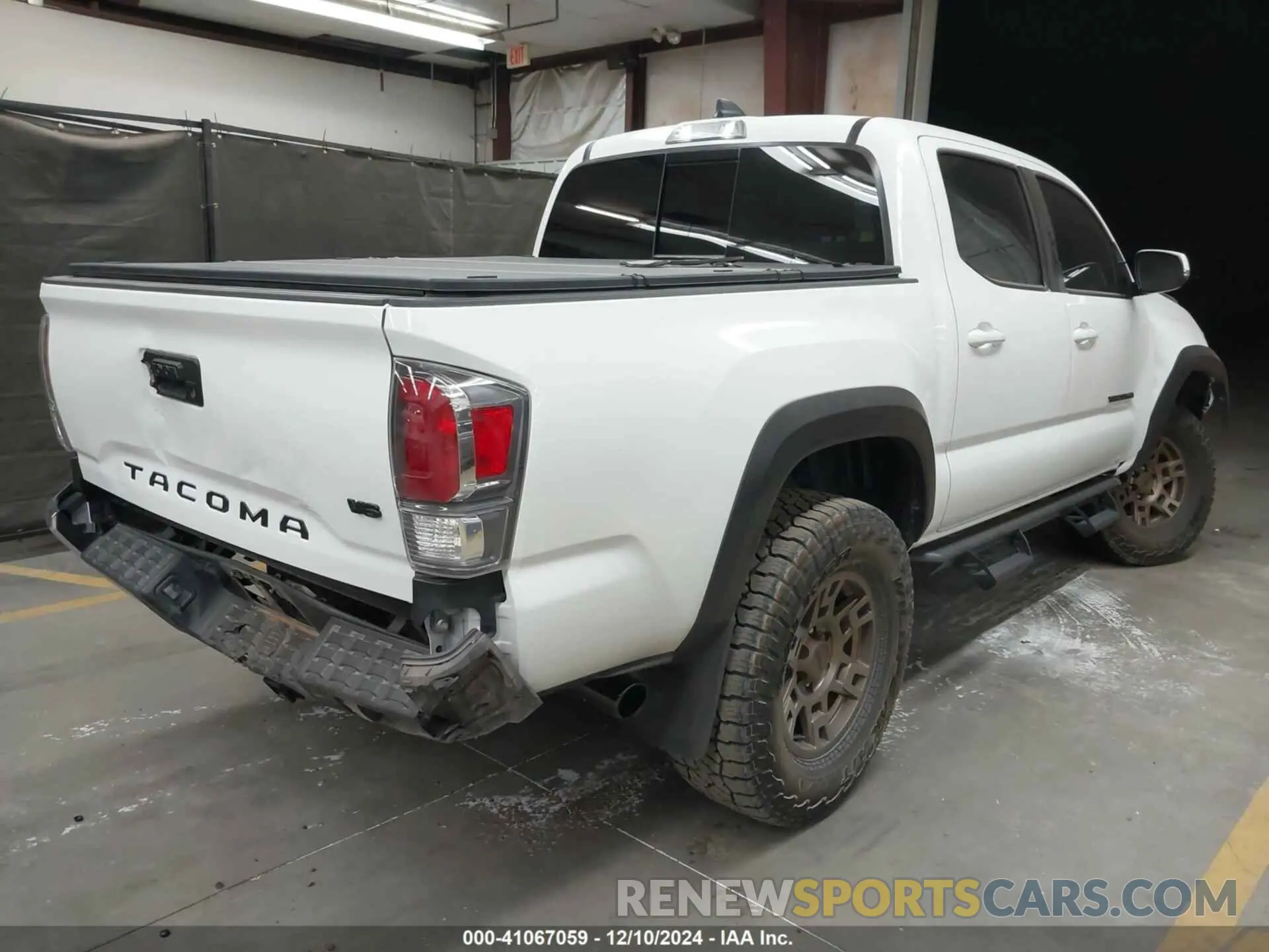 4 Фотография поврежденного автомобиля 3TMCZ5AN5PM576717 TOYOTA TACOMA 2023