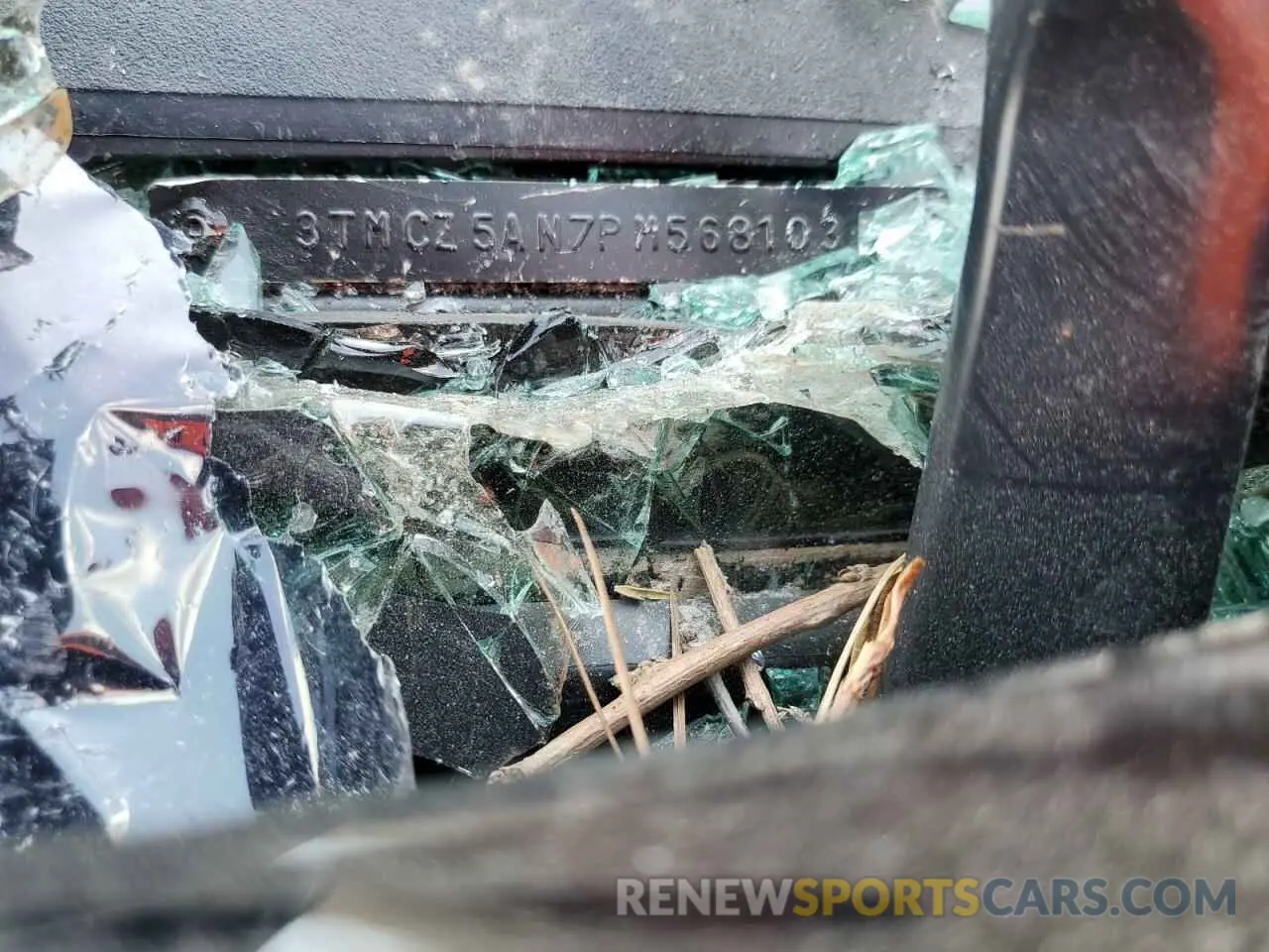 13 Photograph of a damaged car 3TMCZ5AN7PM568103 TOYOTA TACOMA 2023