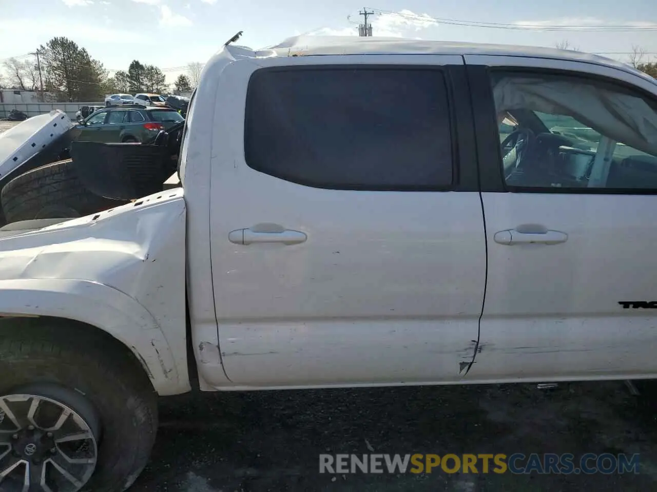 10 Фотография поврежденного автомобиля 3TMCZ5AN7PM649683 TOYOTA TACOMA 2023