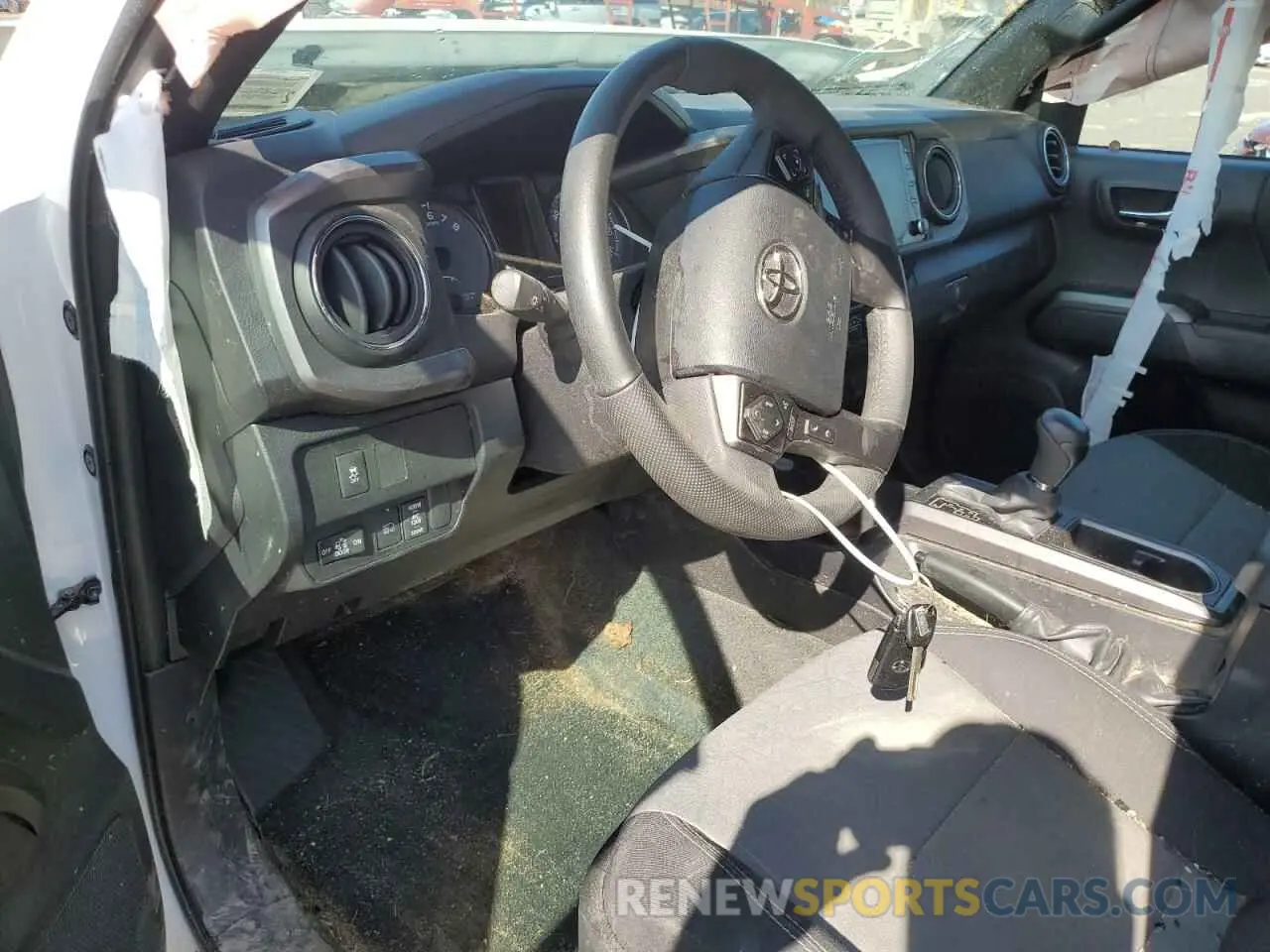 8 Фотография поврежденного автомобиля 3TMCZ5AN7PM649683 TOYOTA TACOMA 2023