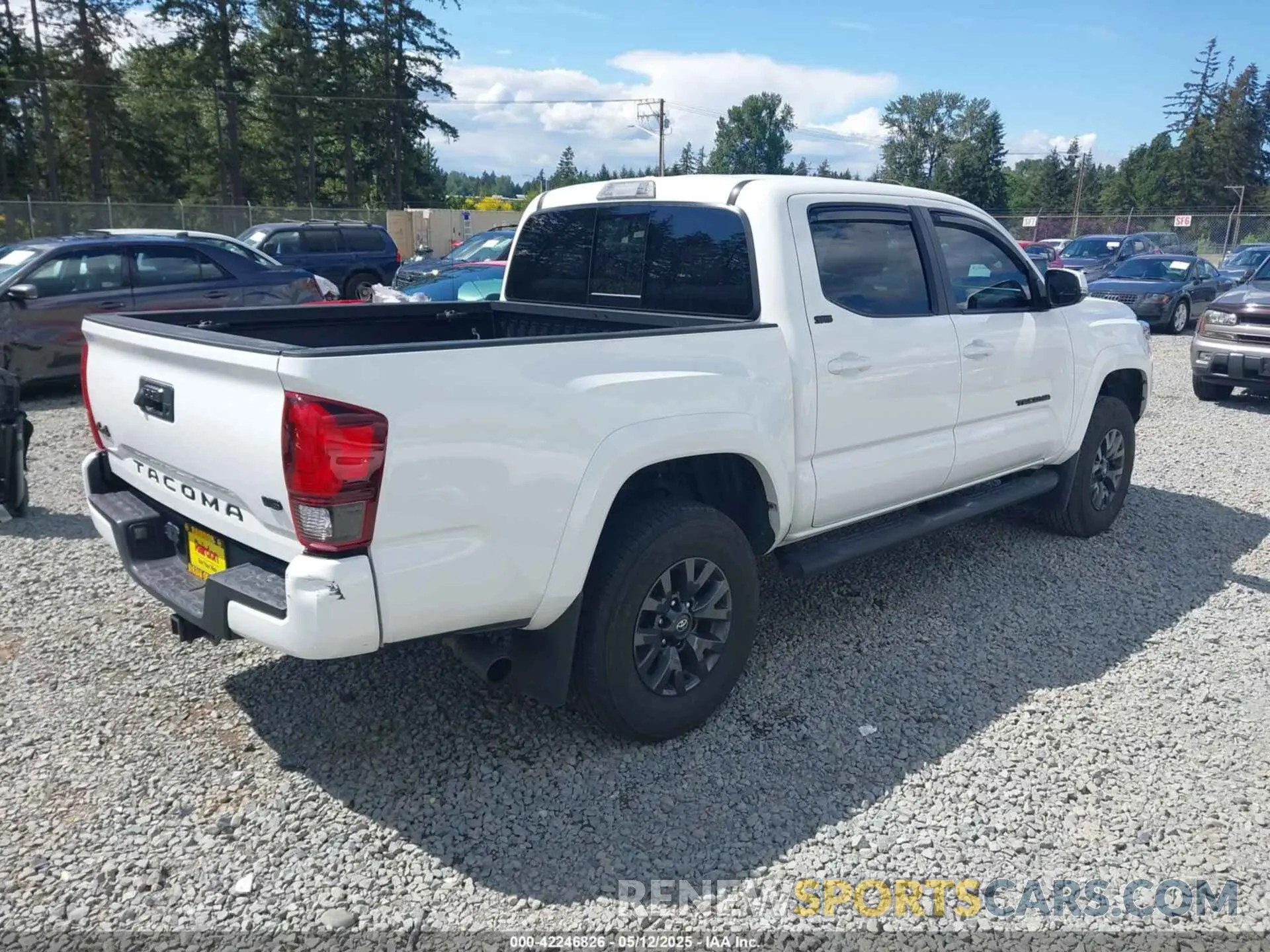 4 Photograph of a damaged car 3TMCZ5AN8PM632794 TOYOTA TACOMA 2023