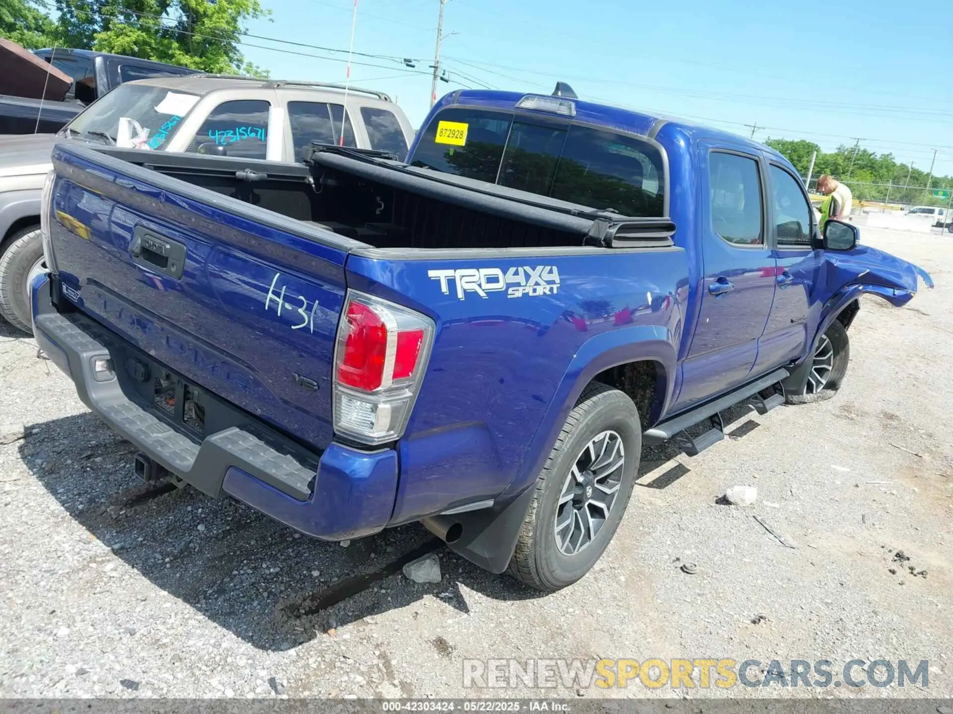 4 Photograph of a damaged car 3TMCZ5AN9PM553456 TOYOTA TACOMA 2023