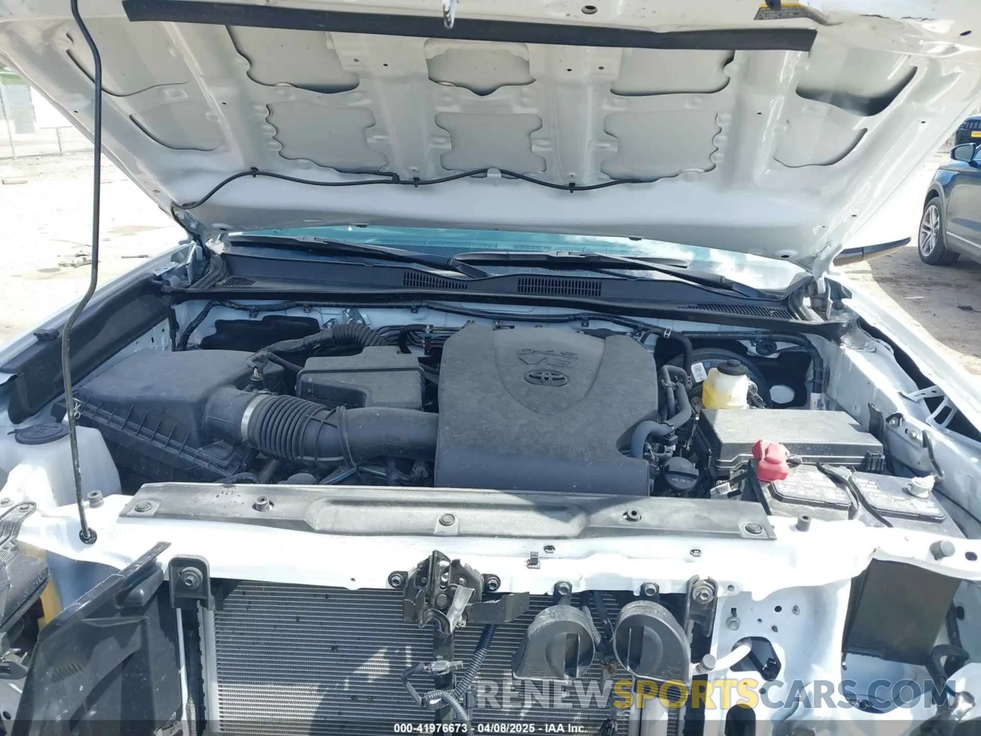 10 Фотография поврежденного автомобиля 3TMCZ5AN9PM632917 TOYOTA TACOMA 2023