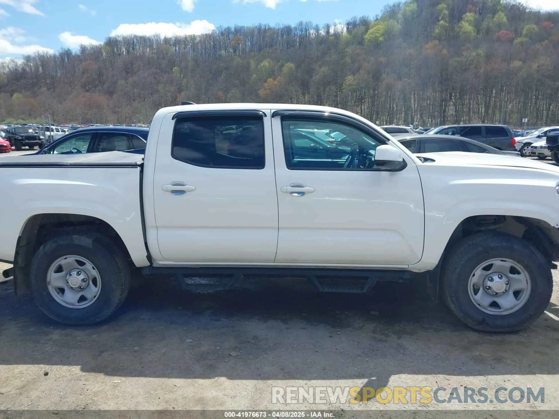 14 Фотография поврежденного автомобиля 3TMCZ5AN9PM632917 TOYOTA TACOMA 2023