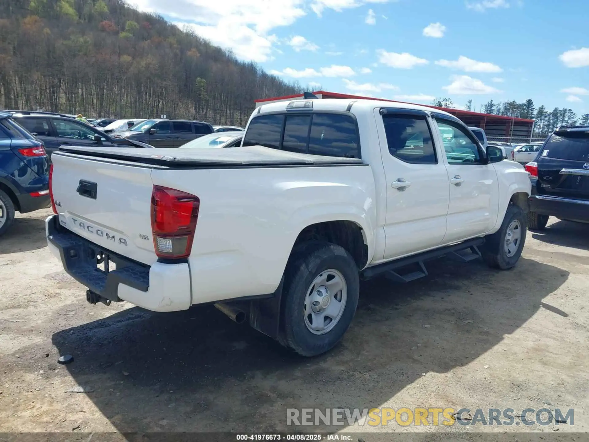 4 Фотография поврежденного автомобиля 3TMCZ5AN9PM632917 TOYOTA TACOMA 2023