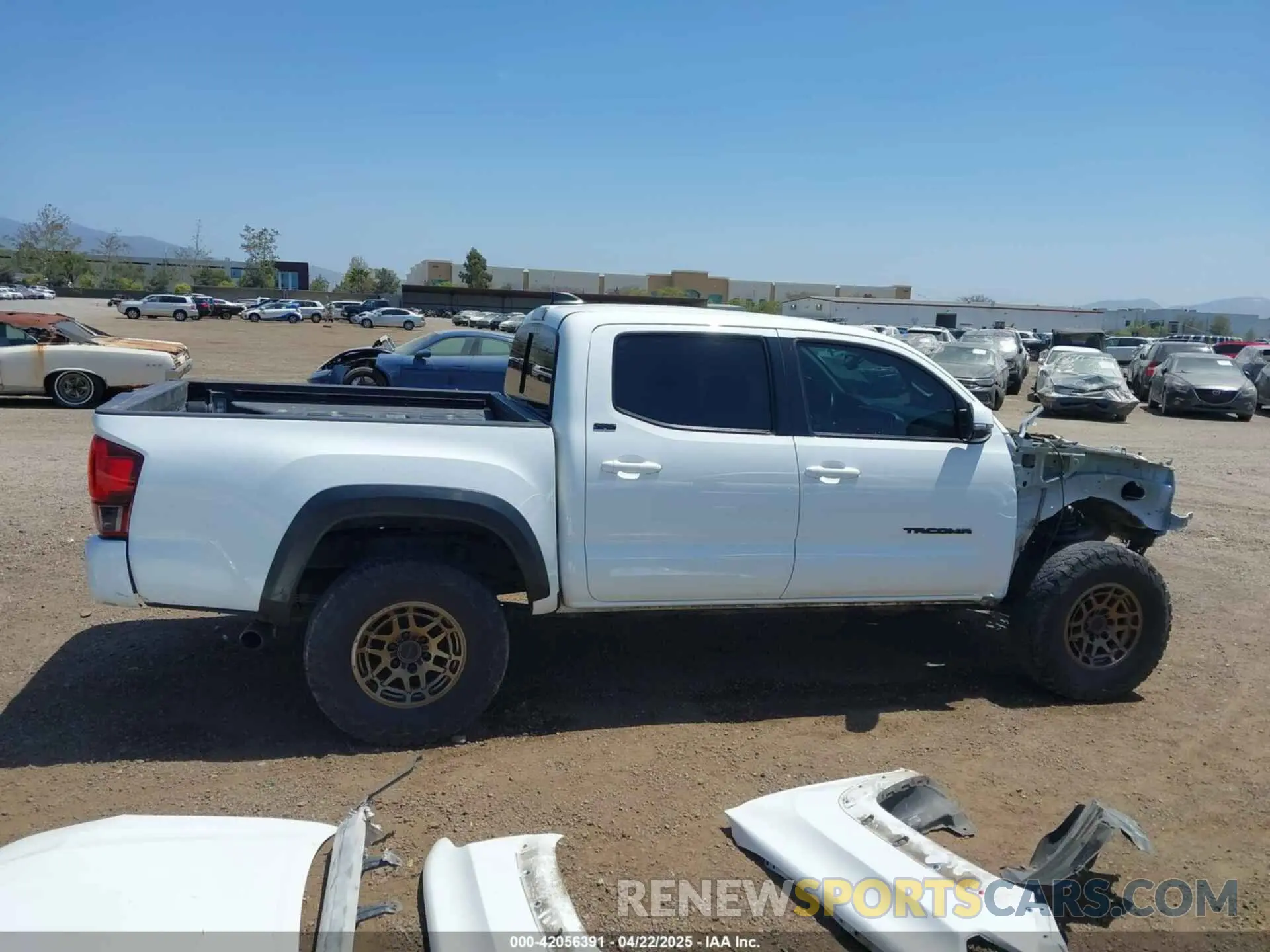 14 Фотография поврежденного автомобиля 3TMCZ5ANXPM534852 TOYOTA TACOMA 2023