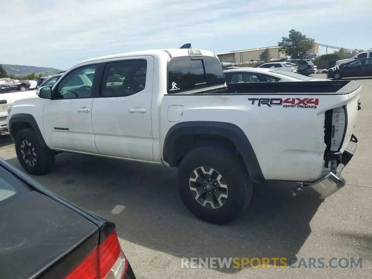2 Фотография поврежденного автомобиля 3TMCZ5ANXPM613129 TOYOTA TACOMA 2023