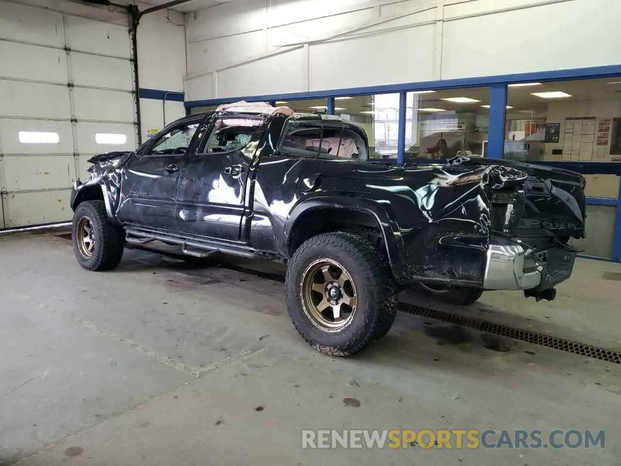 2 Фотография поврежденного автомобиля 3TMDZ5BN0PM151845 TOYOTA TACOMA 2023