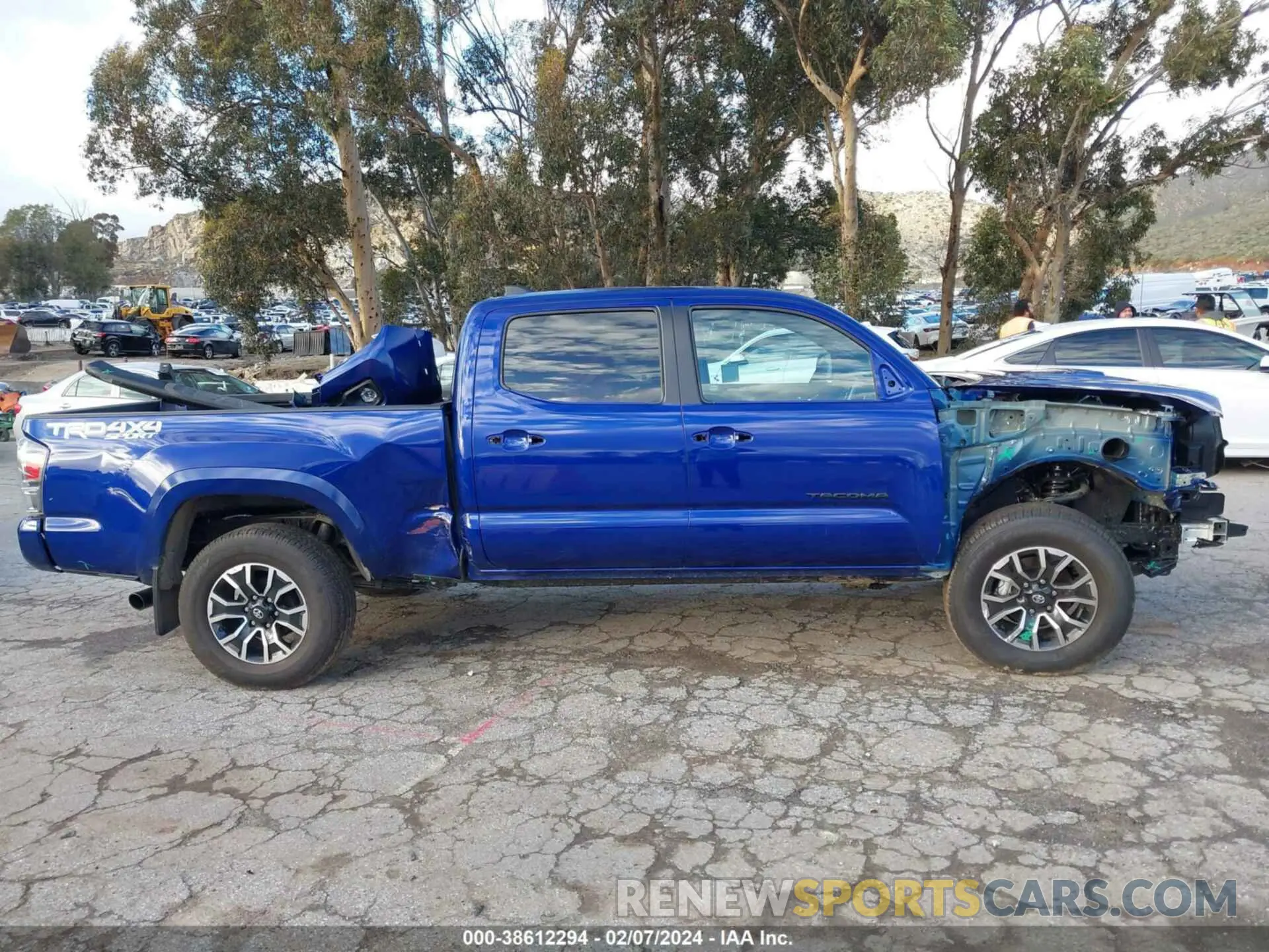 14 Фотография поврежденного автомобиля 3TMDZ5BN0PM166037 TOYOTA TACOMA 2023