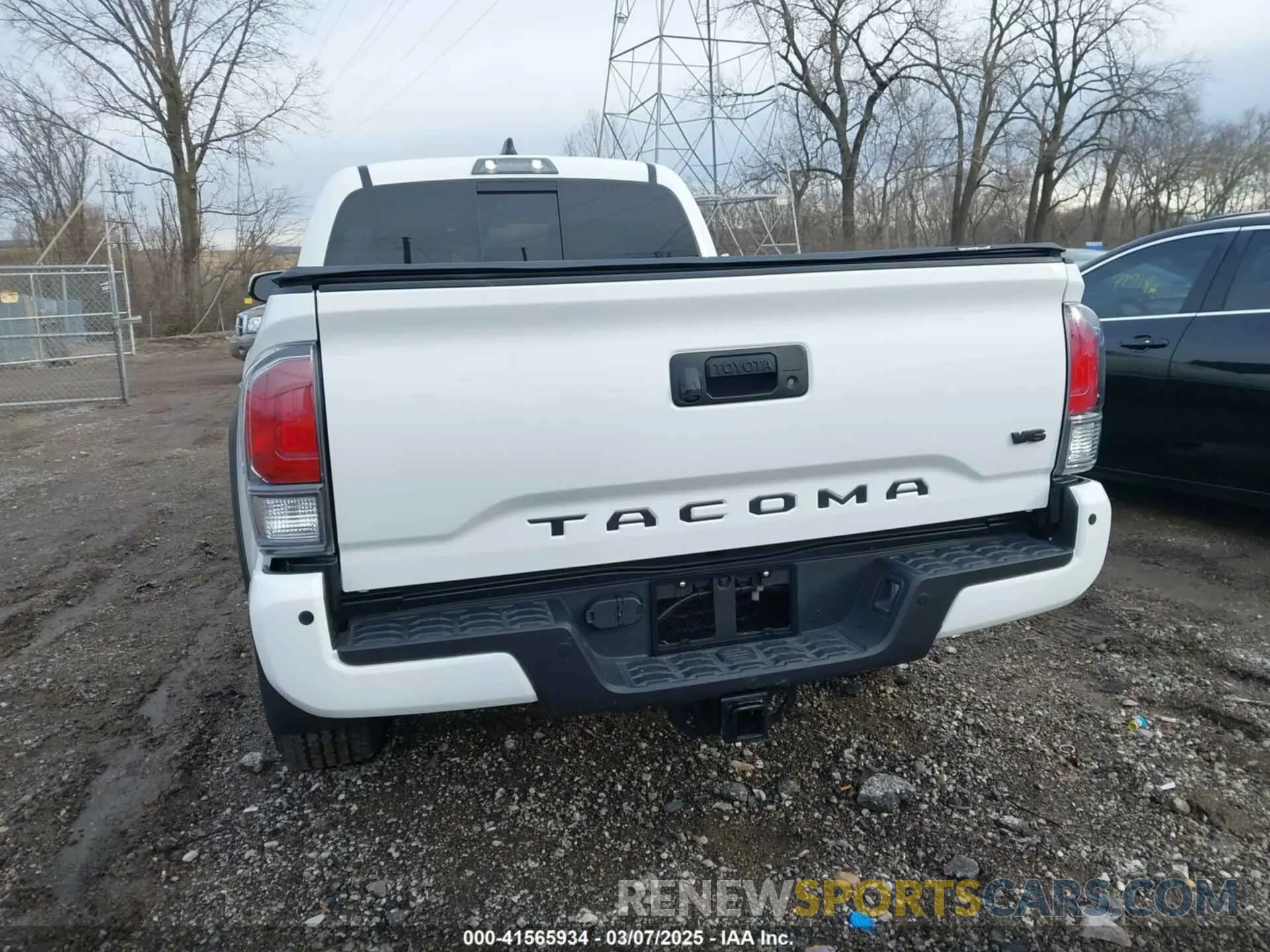 15 Photograph of a damaged car 3TMDZ5BN2PM144461 TOYOTA TACOMA 2023