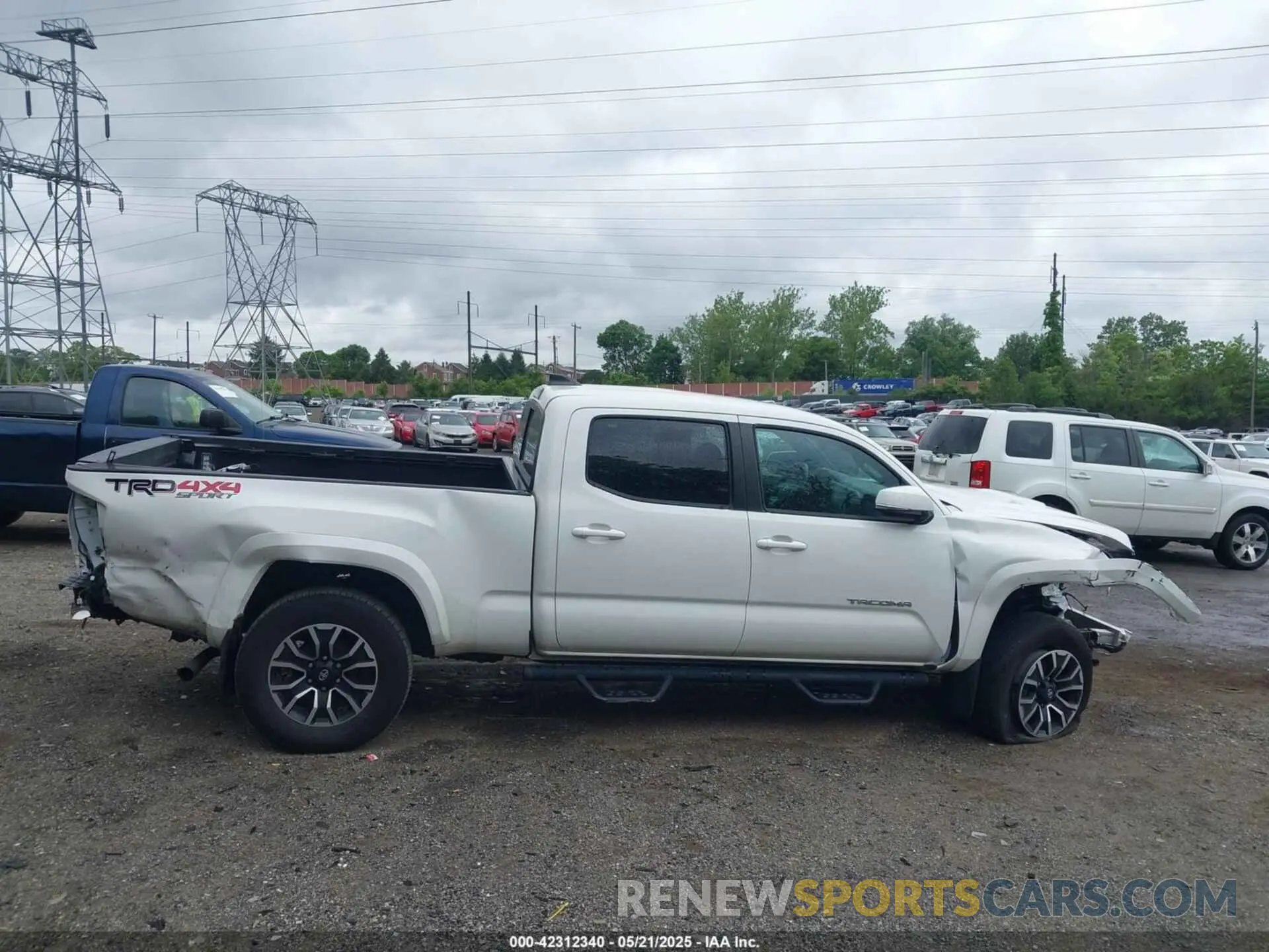 13 Фотография поврежденного автомобиля 3TMDZ5BN3PM141729 TOYOTA TACOMA 2023