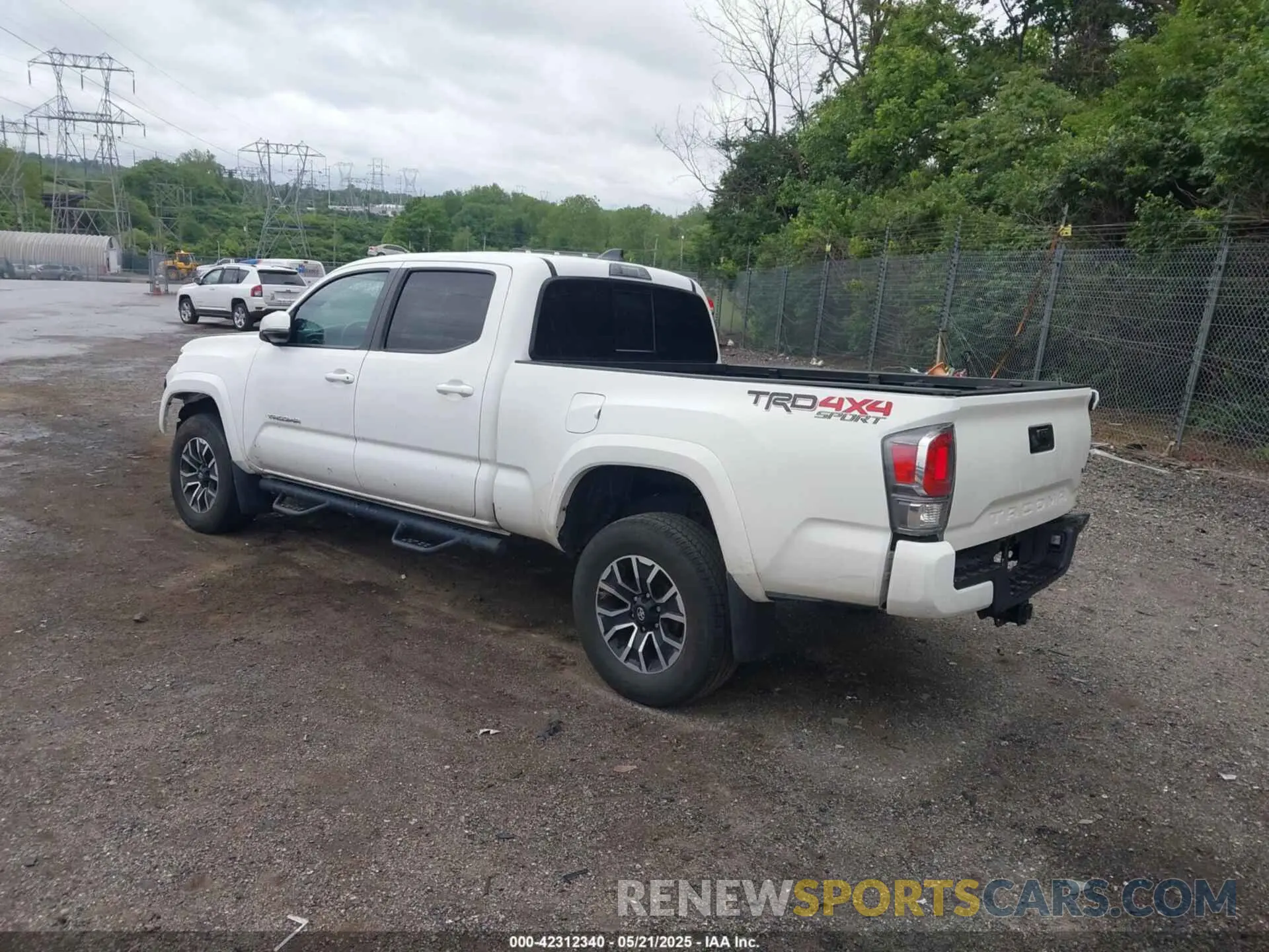 3 Фотография поврежденного автомобиля 3TMDZ5BN3PM141729 TOYOTA TACOMA 2023